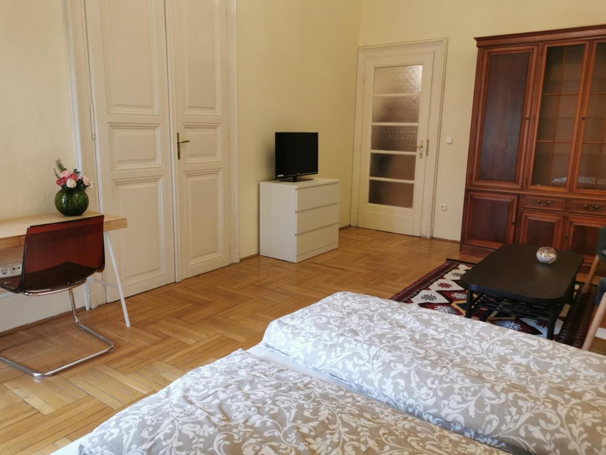 Andrassy Suite Budapeste Exterior foto