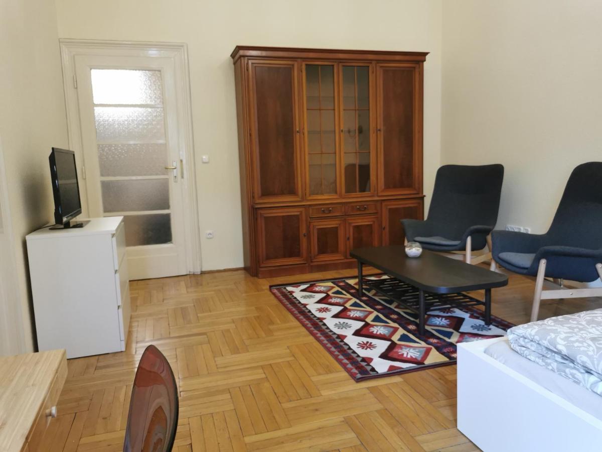 Andrassy Suite Budapeste Exterior foto