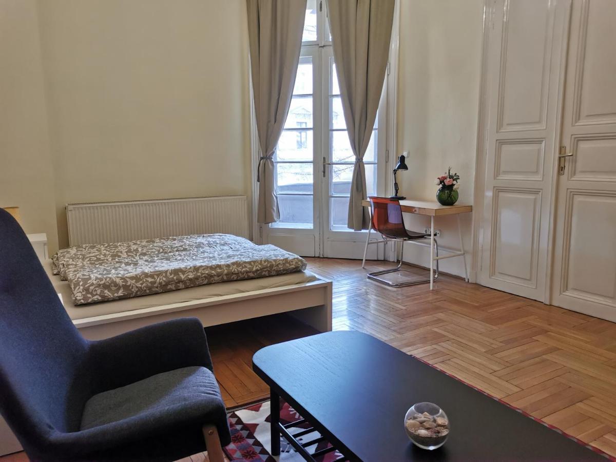 Andrassy Suite Budapeste Exterior foto