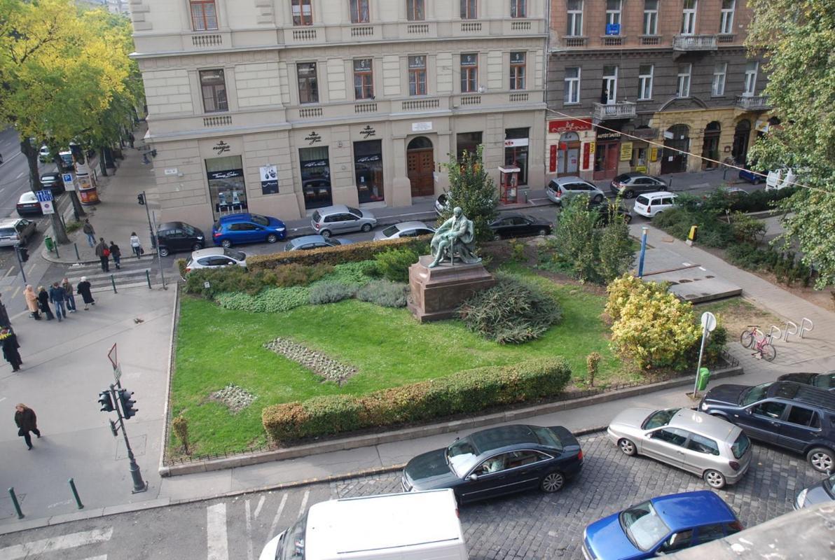 Andrassy Suite Budapeste Exterior foto