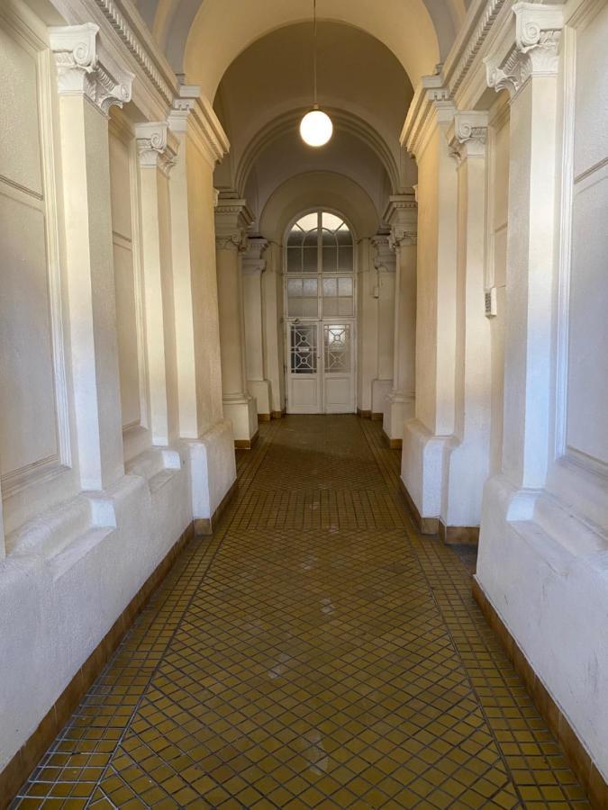Andrassy Suite Budapeste Exterior foto